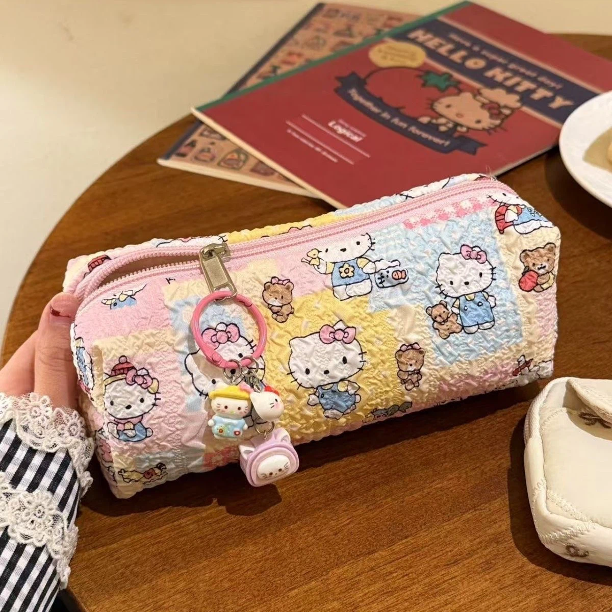 Cute Quilted Hello Kitty Pencil Case, Kawaii Cartoon Pen Pouch with Keychain Decor, Girls Large‑Capacity Stationery Bag